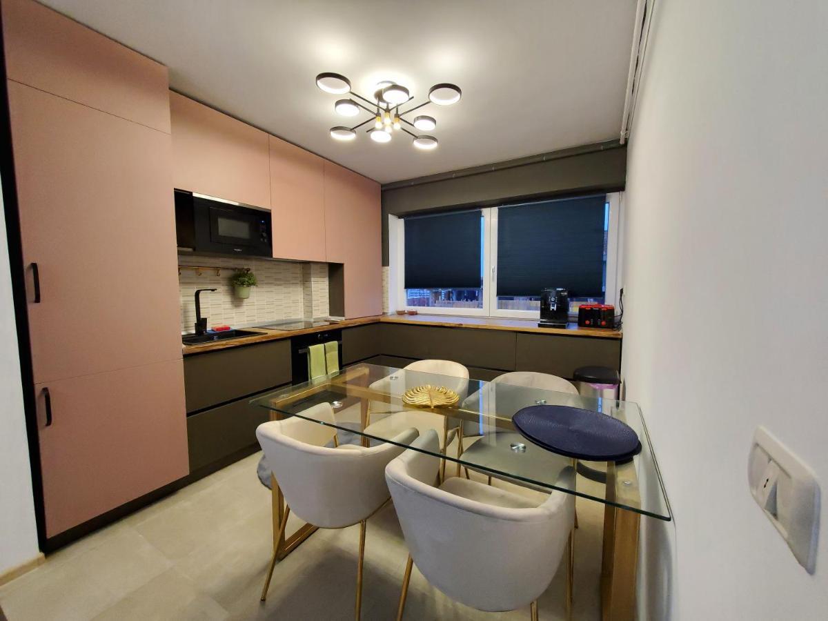 Jad- Penthouse With Jacuzzi And Mountain View - Coresi Brașov Exterior foto